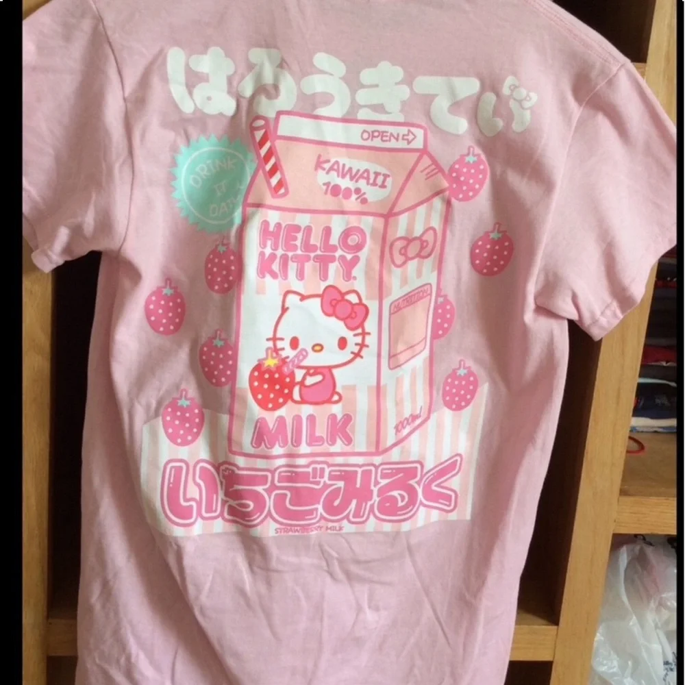 Hello kitty tee - Picture 2 of 3